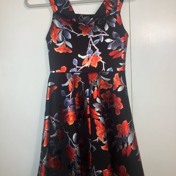 Red and Blue/Gray Metallic Floral Mini Dress - Picture 4 of 4